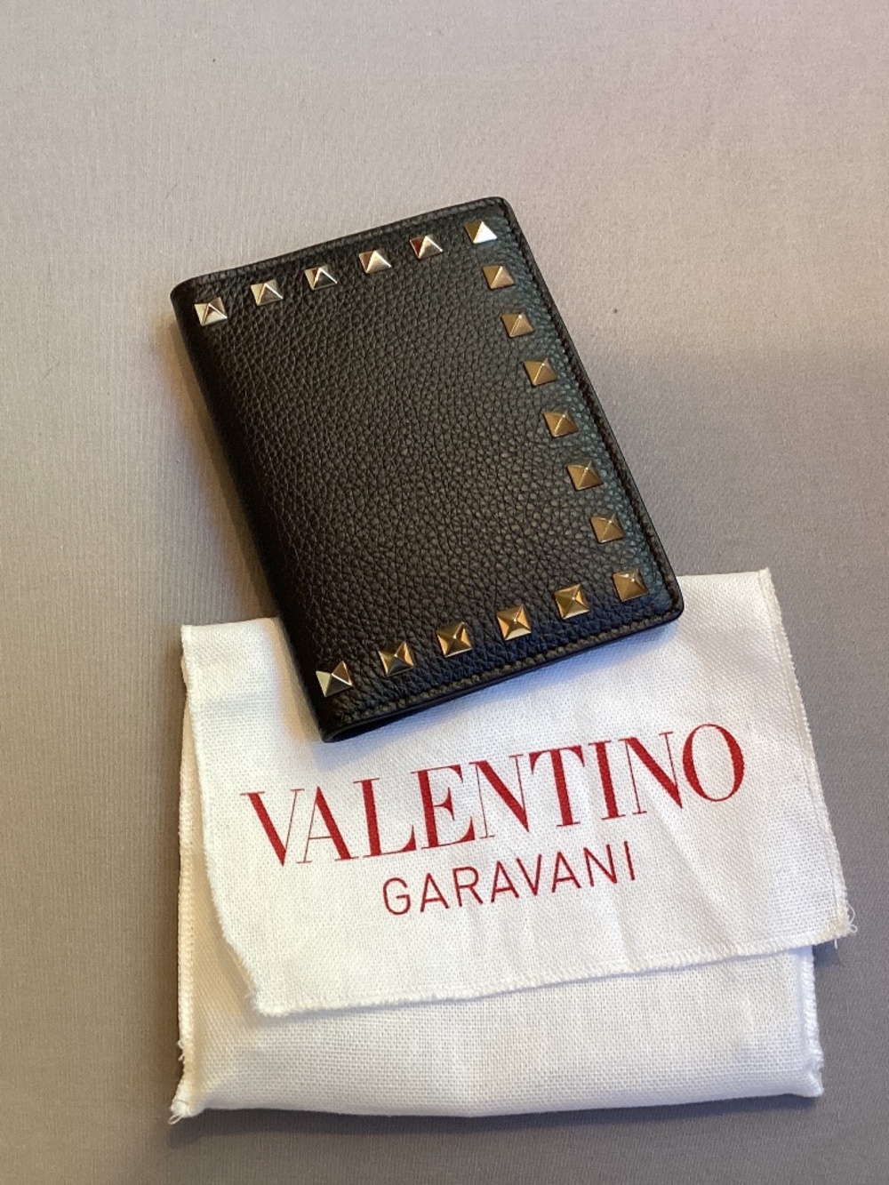 New Valentino Garavani wallet